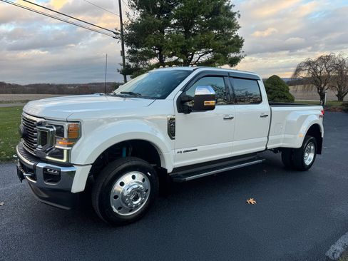 Used 2022 Ford F450 Lariat w/ Lariat Ultimate Package image 10