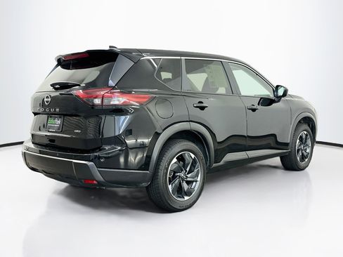Used 2025 Nissan Rogue SV AWD/4WD image 9