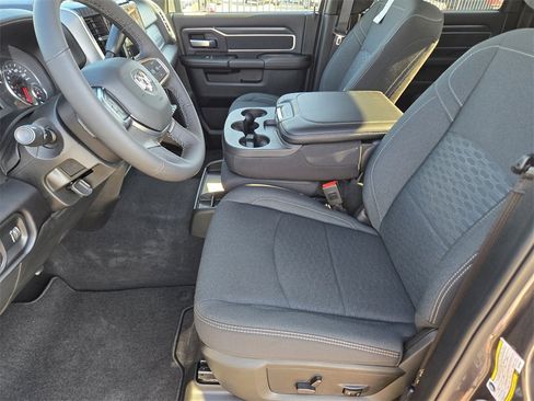 Used 2025 RAM 2500 Big Horn image 15
