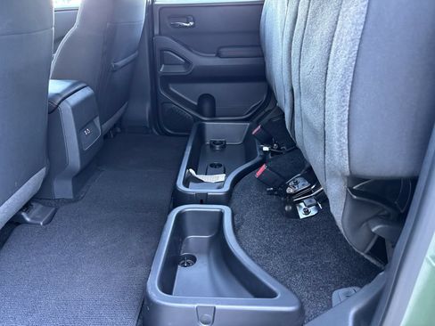 Used 2025 Nissan Frontier PRO-4X AWD/4WD image 24