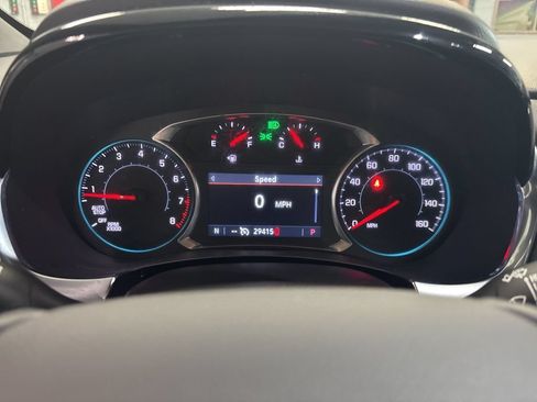 Used 2023 Chevrolet Traverse LT FWD image 22