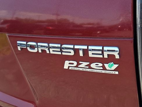 Used 2013 Subaru Forester 2.5X Premium AWD/4WD image 31
