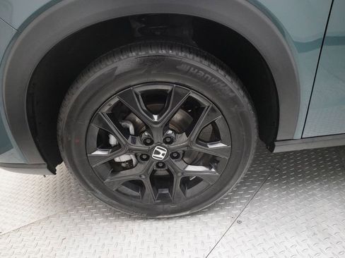 Certified 2025 Honda HR-V Sport image 26