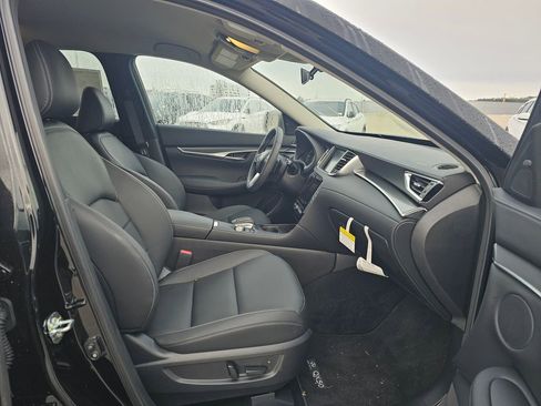 New 2025 INFINITI QX50 Pure image 11