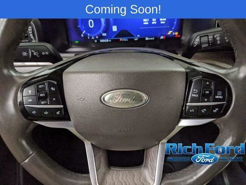 Certified 2023 Ford Explorer Platinum w/ Technology Package image 11