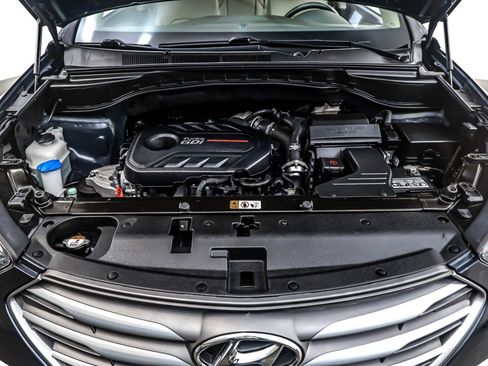 Used 2018 Hyundai Santa Fe Sport image 10