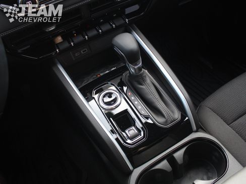 Used 2023 Chevrolet Colorado LT w/ LT Convenience Package II AWD/4WD image 17