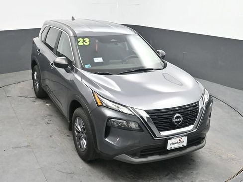 Used 2023 Nissan Rogue S AWD/4WD image 26