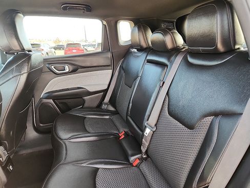 Used 2024 Jeep Compass Latitude image 5