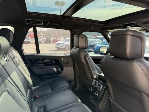Used 2020 Land Rover Range Rover HSE image 27