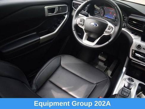 Used 2023 Ford Explorer XLT w/ Equipment Group 202A AWD/4WD image 2