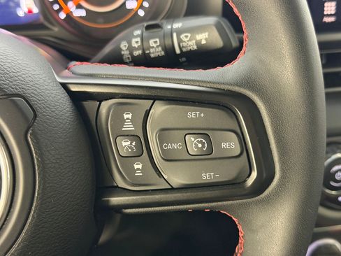 Used 2024 Jeep Wrangler Unlimited Rubicon image 24