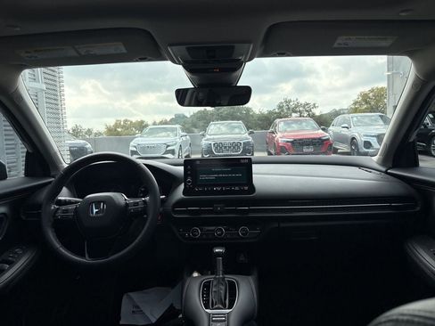 Used 2024 Honda HR-V EX-L image 19