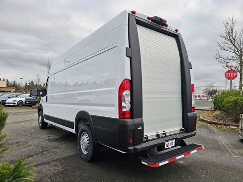 New 2024 RAM ProMaster 3500 w/ Delivery Van Package FWD image 6