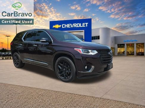 Used 2020 Chevrolet Traverse Premier w/ LPO, Blackout Package AWD/4WD image 10