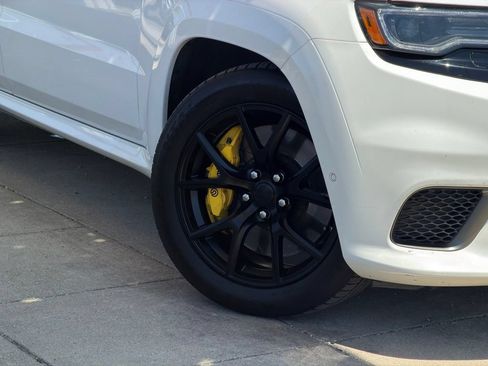 Used 2018 Jeep Grand Cherokee Trackhawk w/ Trailer Tow Group IV AWD/4WD image 10