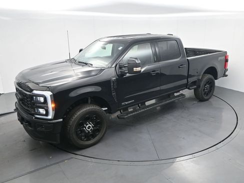 New 2026 Ford F350 Lariat w/ Black Appearance Package image 24