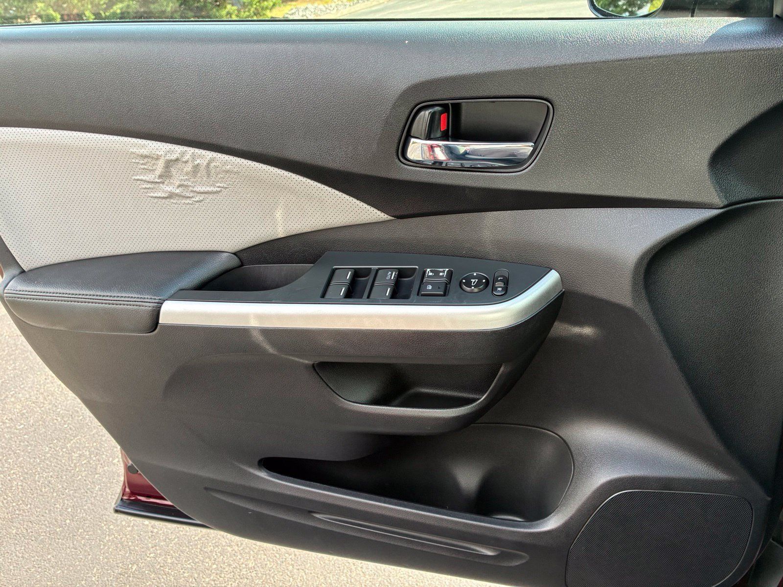 Used 2015 Honda CR-V EX-L image 11