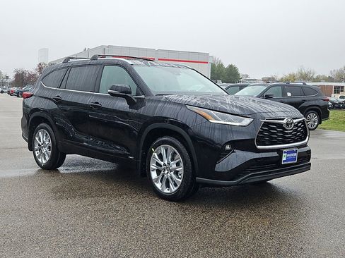 New 2026 Toyota Highlander Limited AWD/4WD image 2