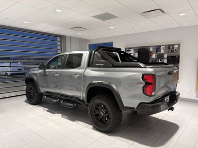 Used 2025 Chevrolet Colorado ZR2 w/ Midnight Edition