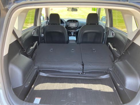 Used 2021 Kia Soul LX FWD image 7