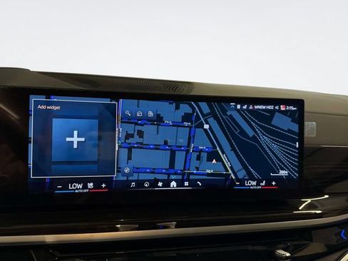 Used 2025 BMW X7 xDrive40i AWD/4WD image 25
