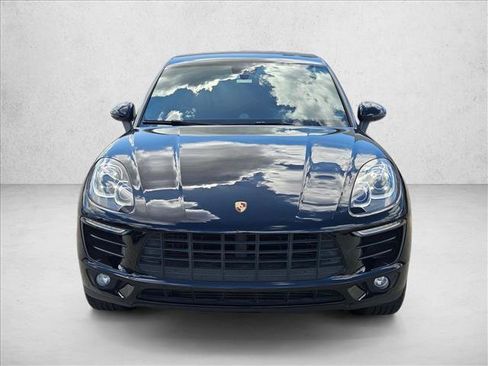 Used 2018 Porsche Macan AWD/4WD image 2