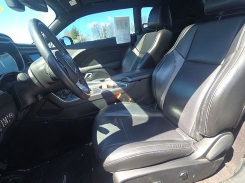 Used 2016 Dodge Challenger SXT Plus image 15