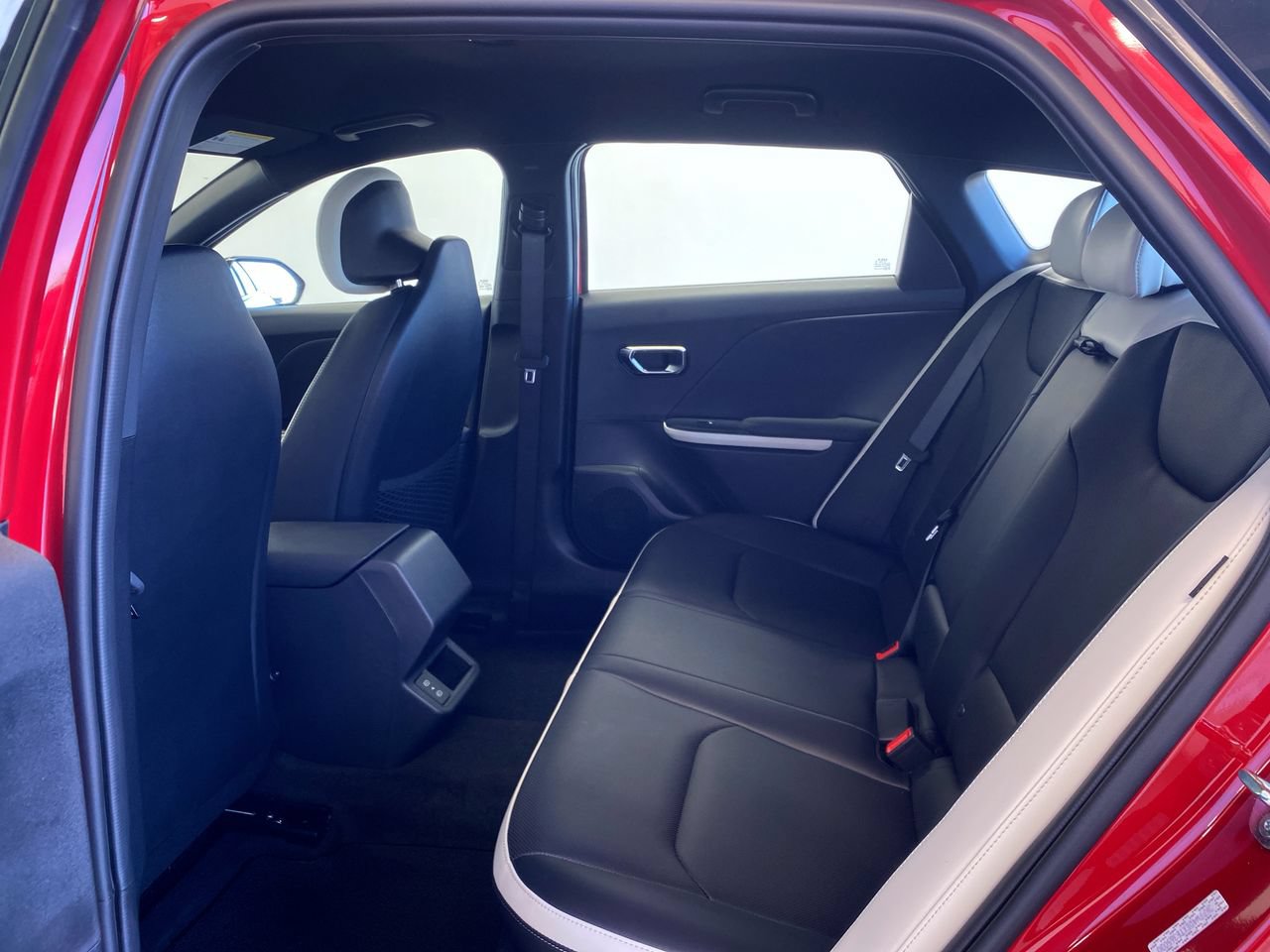 New 2026 Kia K4 EX FWD image 32