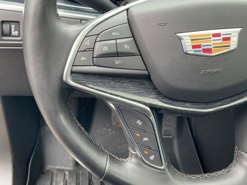 Used 2024 Cadillac XT5 Premium Luxury image 36