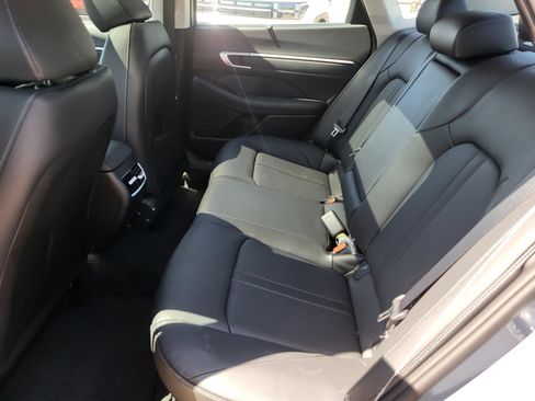 New 2026 Hyundai Sonata Limited FWD image 11