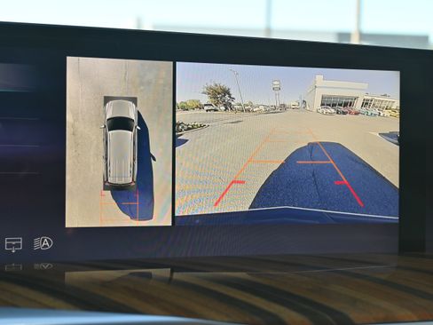 Used 2025 Cadillac Escalade Sport Platinum w/ LPO, ONYX Package image 26