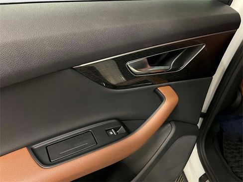 Used 2022 Audi Q7 2.0T Premium image 11