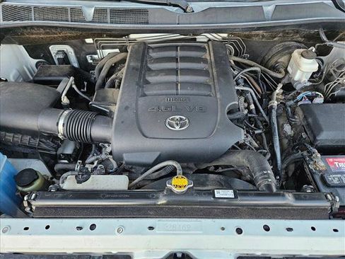 Used 2017 Toyota Tundra SR5 image 21