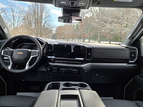 New 2026 Chevrolet Silverado 1500 LT image 14