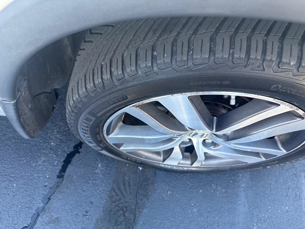 Used 2017 Honda Pilot Elite image 4