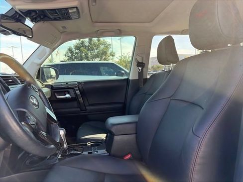 Used 2024 Toyota 4Runner TRD Off-Road Premium w/ Moonroof Package AWD/4WD image 5