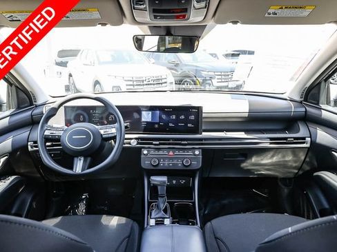 Certified 2025 Hyundai Tucson SE FWD image 13