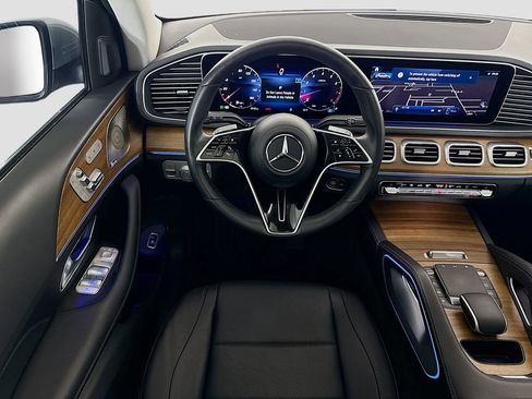 Used 2024 Mercedes-Benz GLE 350 4MATIC image 10