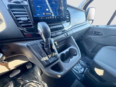 Used 2024 Ford Transit 350 XLT image 17