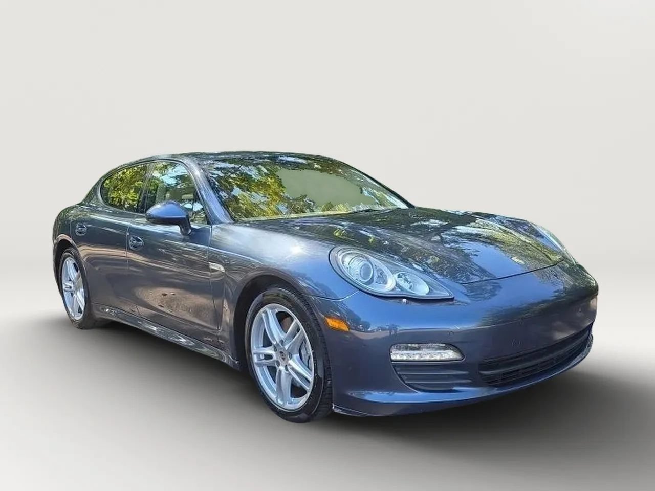 Used 2011 Porsche Panamera 4 AWD/4WD image 3