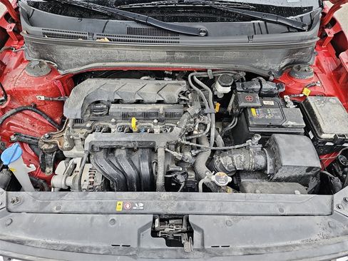 Used 2022 Hyundai Venue Limited w/ Cargo Package image 30