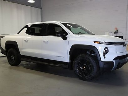 New 2025 Chevrolet Silverado EV LT