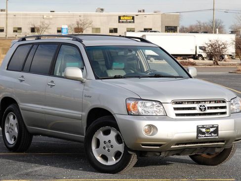 Used 2005 Toyota Highlander Limited AWD/4WD image 32