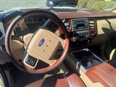 Used 2012 Ford F250 King Ranch w/ King Ranch w/Chrome Pkg image 21