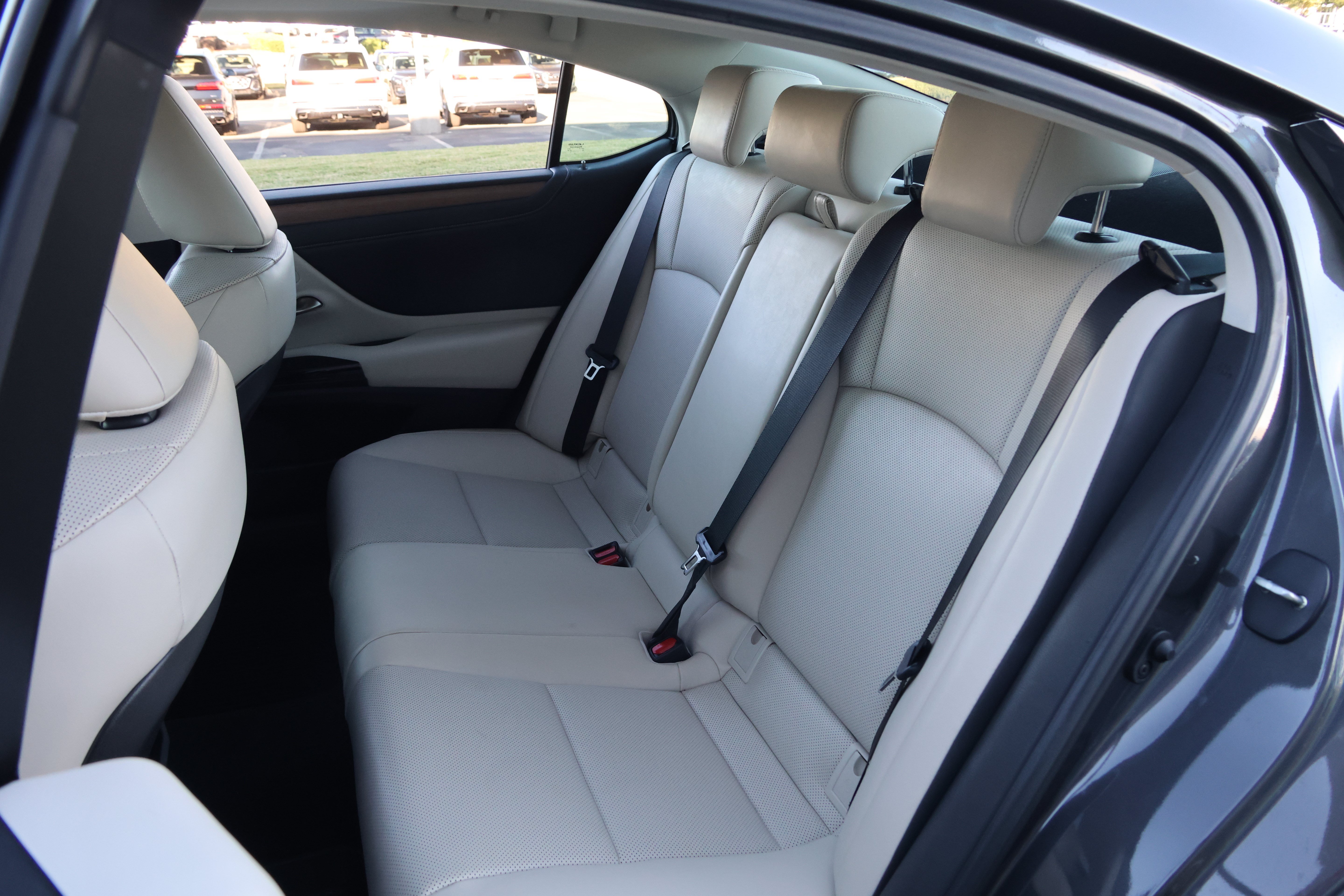 Certified 2025 Lexus ES 350 w/ Premium Package FWD image 34