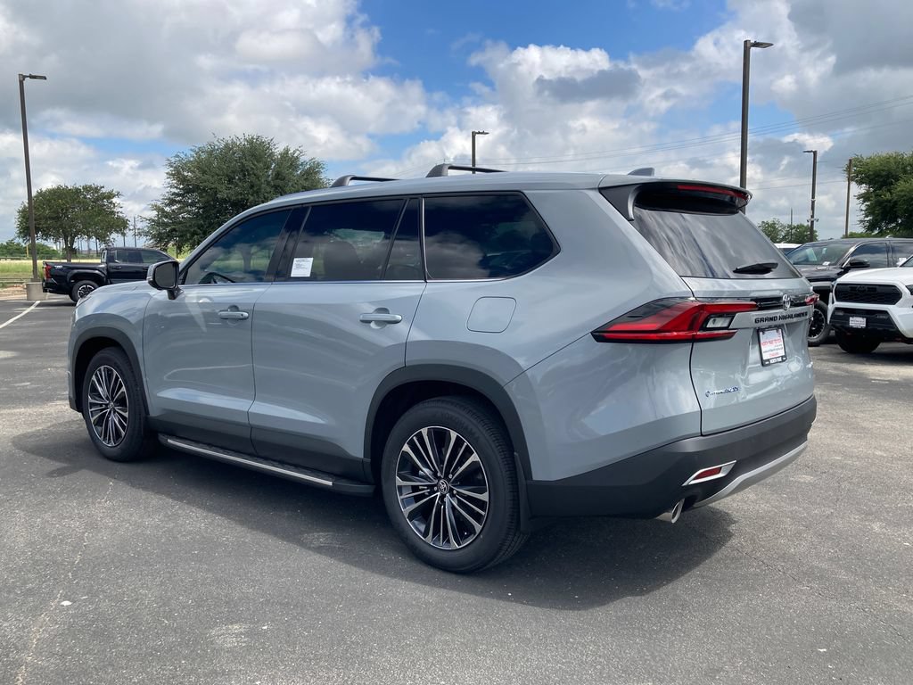 New 2026 Toyota Grand Highlander AWD Hybrid image 7