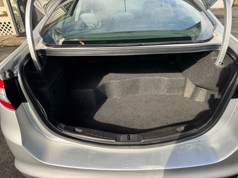 Used 2015 Ford Fusion S image 18