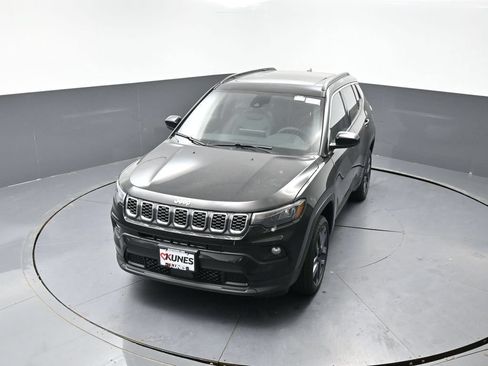 New 2026 Jeep Compass Latitude AWD/4WD image 33