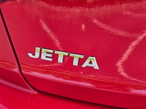 Used 2021 Volkswagen Jetta SE image 14